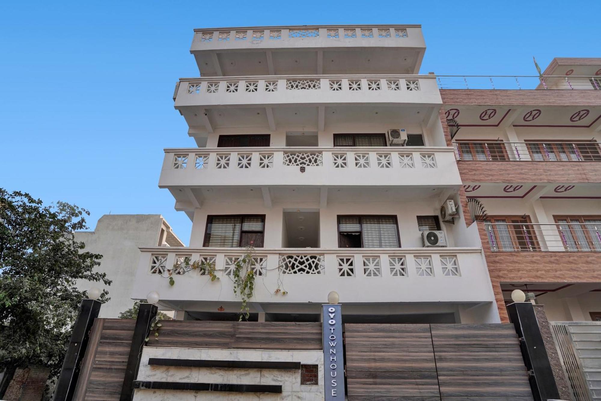 Collection O Samira Residency Near Botanic Garden Of Indian Republic Hotel โนอิดา ภายนอก รูปภาพ