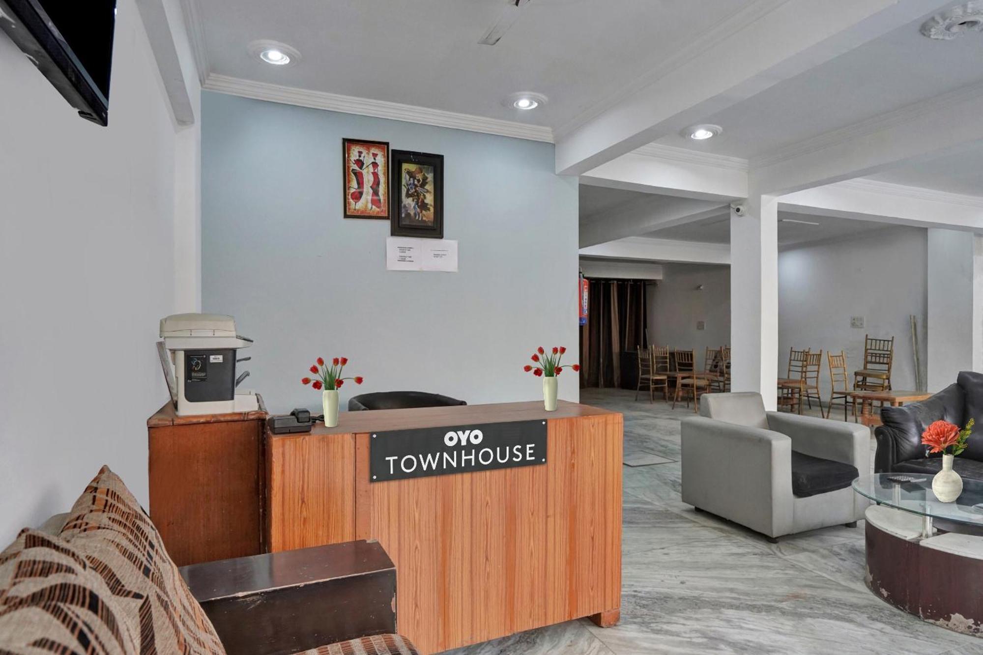 Collection O Samira Residency Near Botanic Garden Of Indian Republic Hotel โนอิดา ภายนอก รูปภาพ