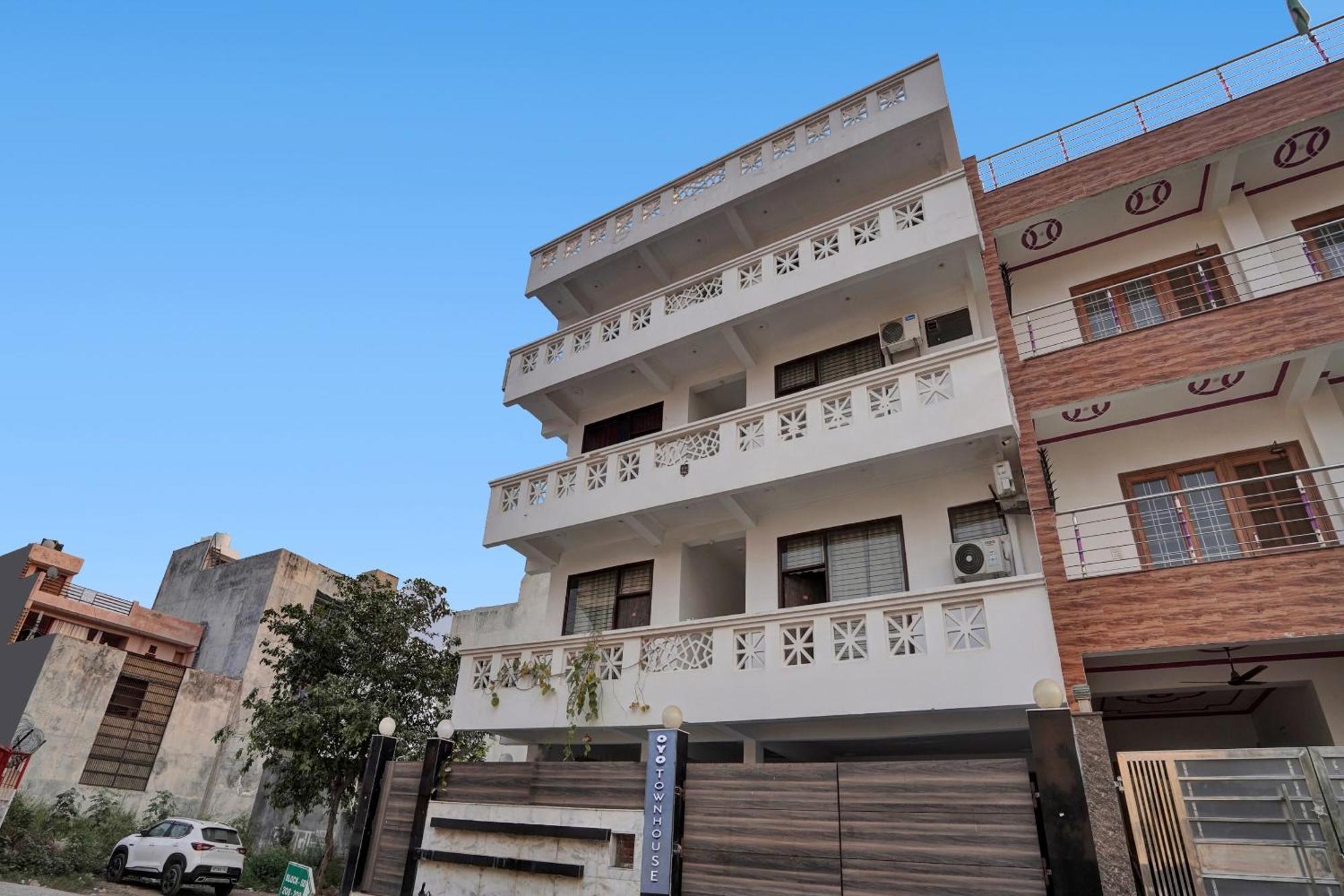 Collection O Samira Residency Near Botanic Garden Of Indian Republic Hotel โนอิดา ภายนอก รูปภาพ